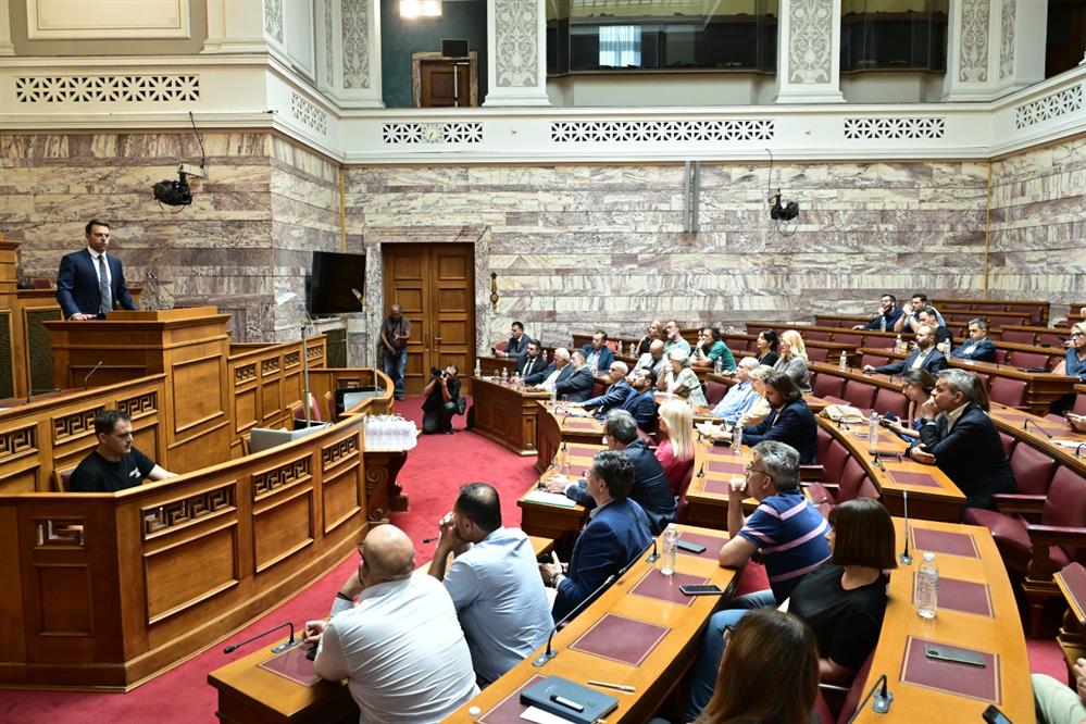 Στέφανος Κασσελάκης - Κοινοβουλευτική ΣΥΡΙΖΑ