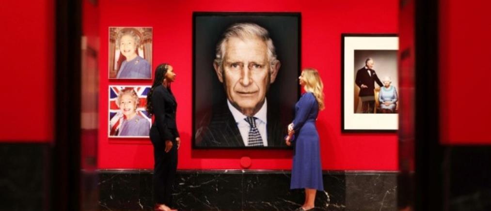Λονδίνο - Μπάκιγχαμ: Έκθεση με πορτρέτα της βασιλικής οικογένειας