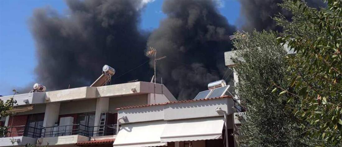 Κομοτηνή: Φωτιά σε εγκαταλειμμένο εργοστάσιο  (εικόνες)