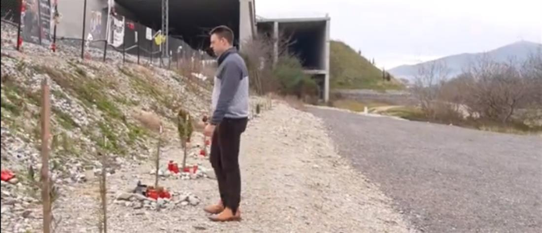 Κασσελάκης - Τέμπη: Στο σημείο της τραγωδίας ο πρόεδρος του ΣΥΡΙΖΑ (βίντεο)