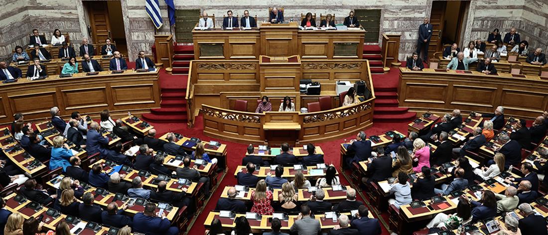 Βουλή: Κόντρα Κυβέρνησης – ΣΥΡΙΖΑ για τη φορολόγηση των ελευθέρων επαγγελματιών 