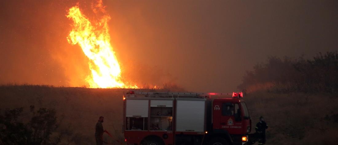 Φωτιά στην Αλεξανδρούπολη: Μήνυμα του 112 για τους κατοίκους της πόλης