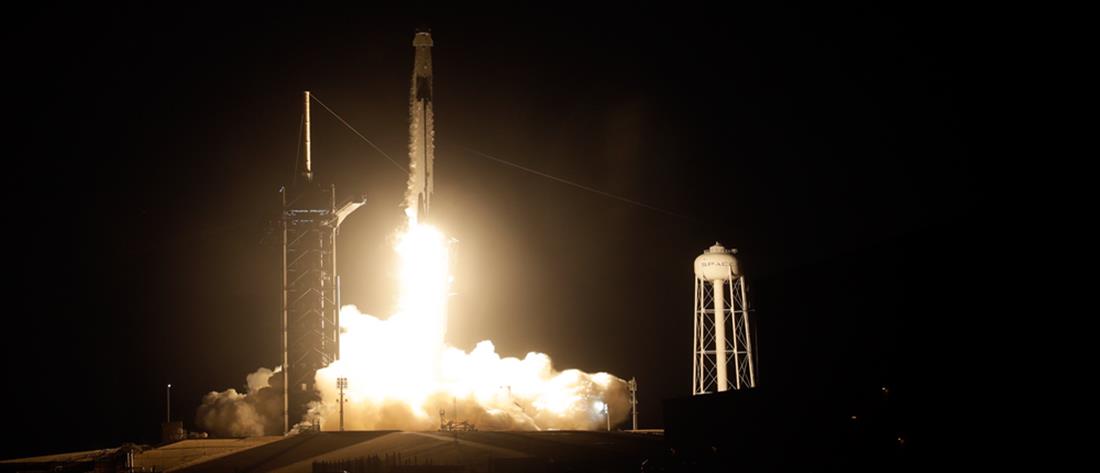 SpaceX: Πρώτη διαστημική πτήση μόνο με πολίτες 