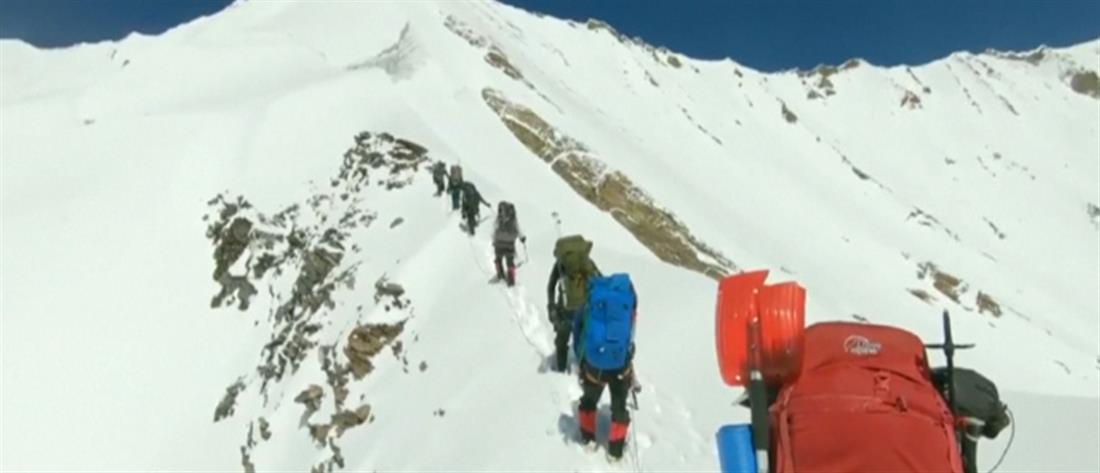 Βίντεο: οι τελευταίες στιγμές ορειβατών που παρασύρθηκαν από χιονοστιβάδα