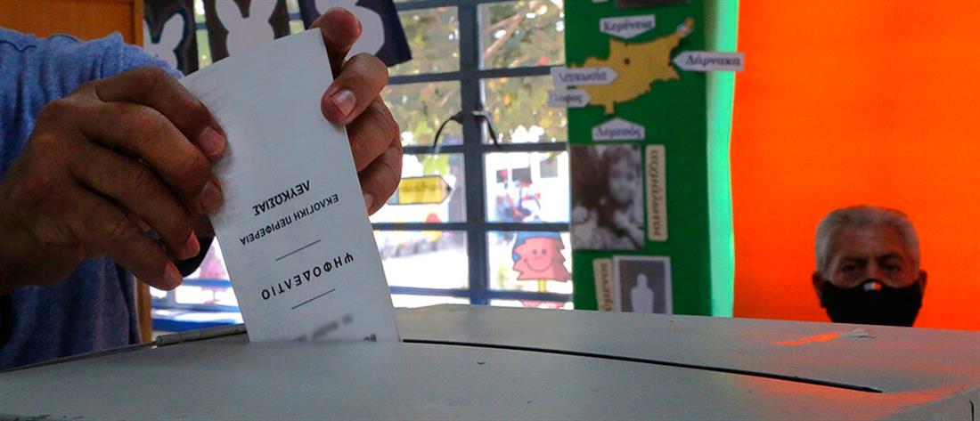 Εκλογές στην Κύπρο: Αντίστροφη μέτρηση για τον β' γύρο