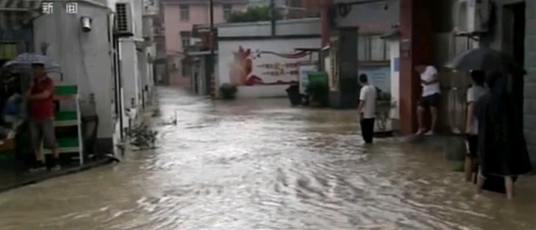 Κίνα: τυφώνας μετά τις φονικές πλημμύρες (εικόνες)