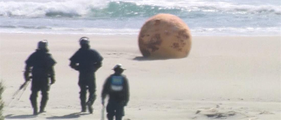 Ιαπωνία: Μυστηριώδες αντικείμενο σε παραλία εξάπτει την φαντασία (βίντεο)