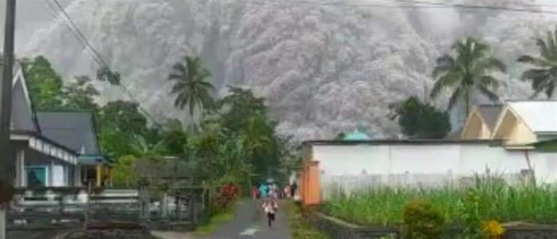Ινδονησία: Αγνοούμενοι από τη νέα έκρηξη του ηφαιστείου Σεμέρου 