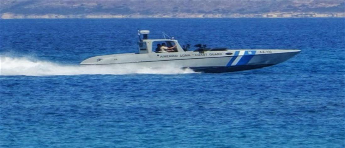 Συναγερμός για ακυβέρνητο σκάφος στο Λαύριο