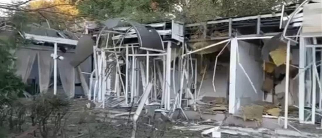 Ουκρανία: Ρωσικός πύραυλος χτύπησε πολυκατοικία (εικόνες)