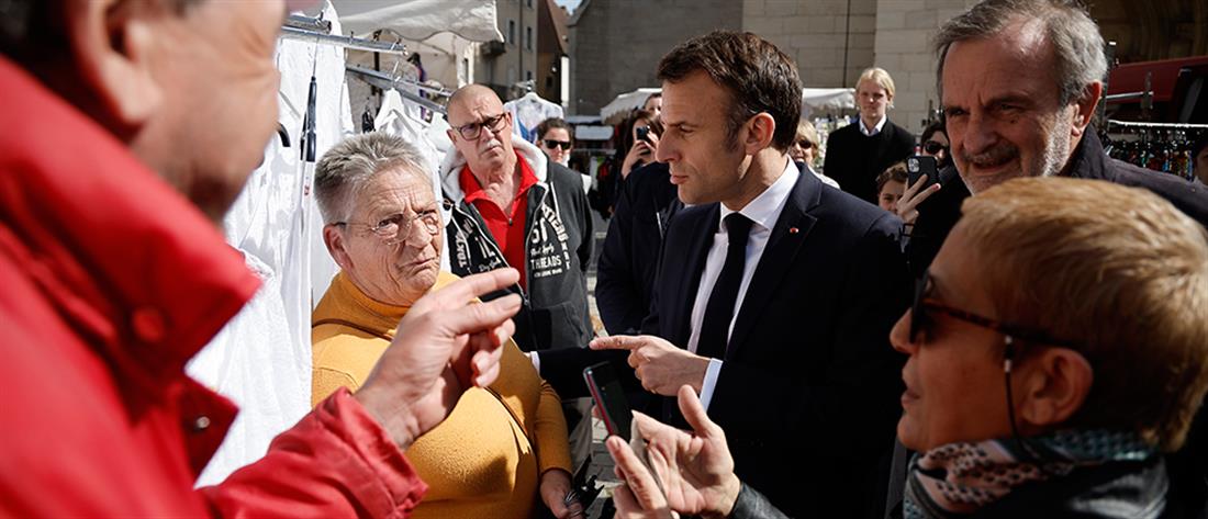 Γαλλία: Ο έντονος διάλογος Μακρόν και πολιτών σε λαϊκή αγορά (βίντεο)