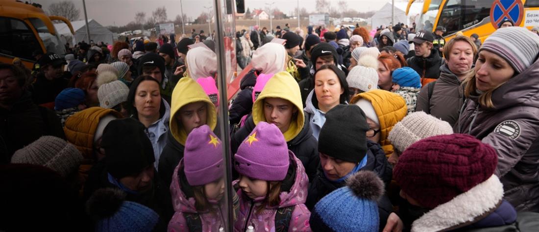 Ουκρανία - Αζοφστάλ: Αναχώρησε τρίτο λεωφορείο με αμάχους

