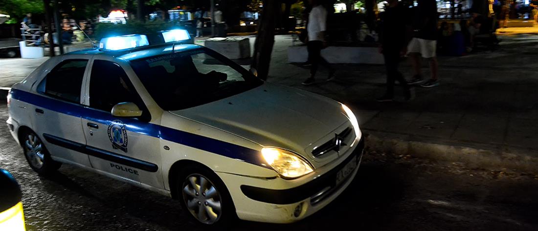 Μουζάκι: Συλλήψεις για τους τραυματισμούς αστυνομικών έξω από μπαρ