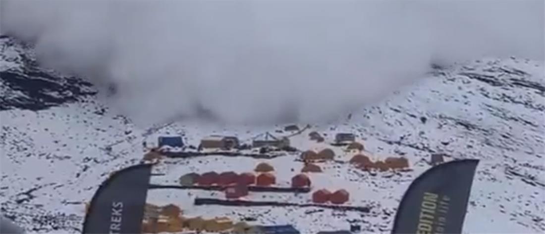 Ιμαλάια: Χιονοστιβάδα σκόρπισε τον θάνατο
