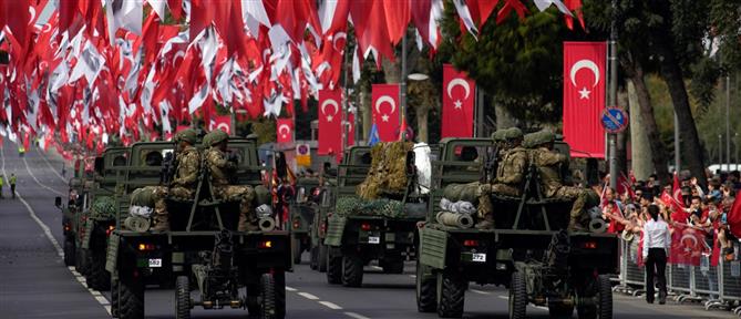 Συρία: Η Τουρκία στέλνει στρατιωτικές ενισχύσεις – “Δεν θα πετύχουν τον στόχο τους”