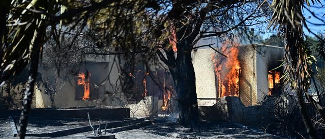 Κερατέα: Κάηκε το σπίτι εθελοντή πυροσβέστη την ώρα που έσωζε περιουσίες άλλων