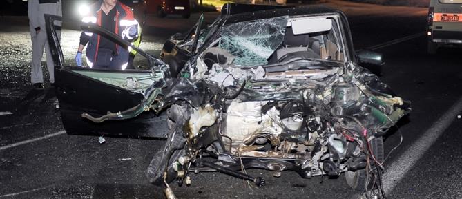 Πικέρμι: Νεκρός ο οδηγός αυτοκινήτου που “καρφώθηκε” σε κολώνα